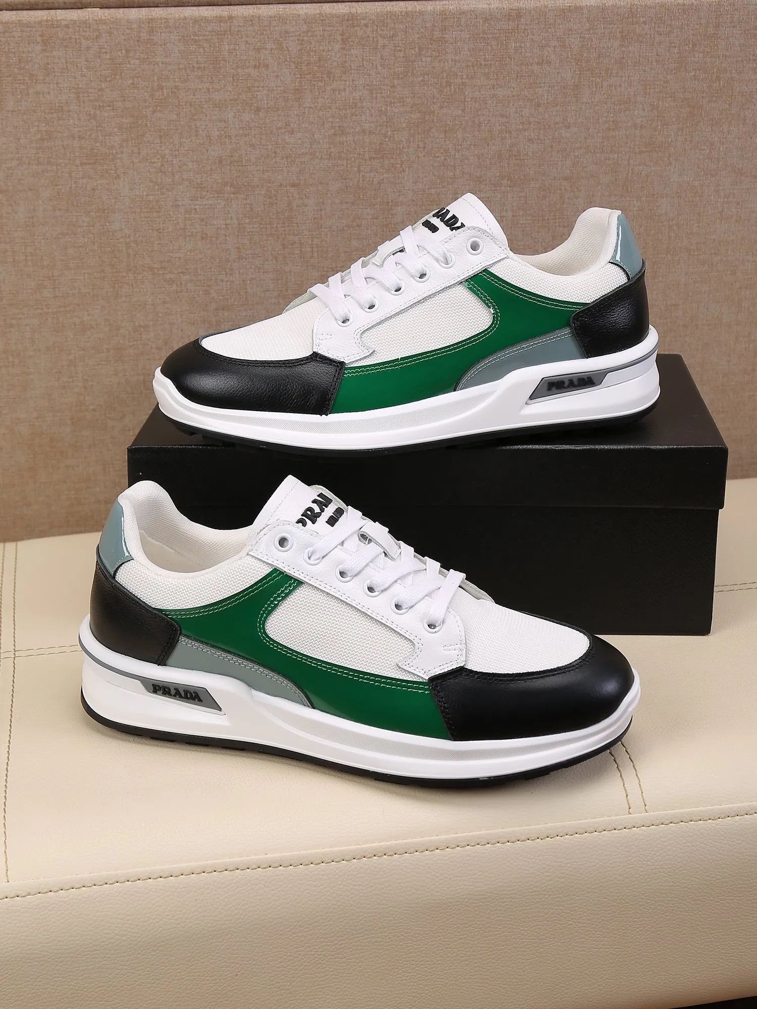Batch 440 🕷️🕷️【PRADA】Prada's new men's fashionable casual shoes🇨🇳original quality, high-end boutique💯exquisite details,🌶🌶original lightweight, wear-resistant and non-slip original outsole, comfortable to wear🎋classic craftsmanship, fine workmanship, worth owning Code number: 38-44 Large quantities in stock